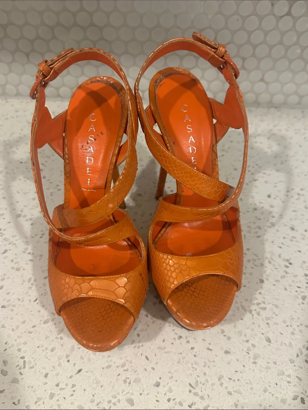 Casedi platforms embossed patent 37.5